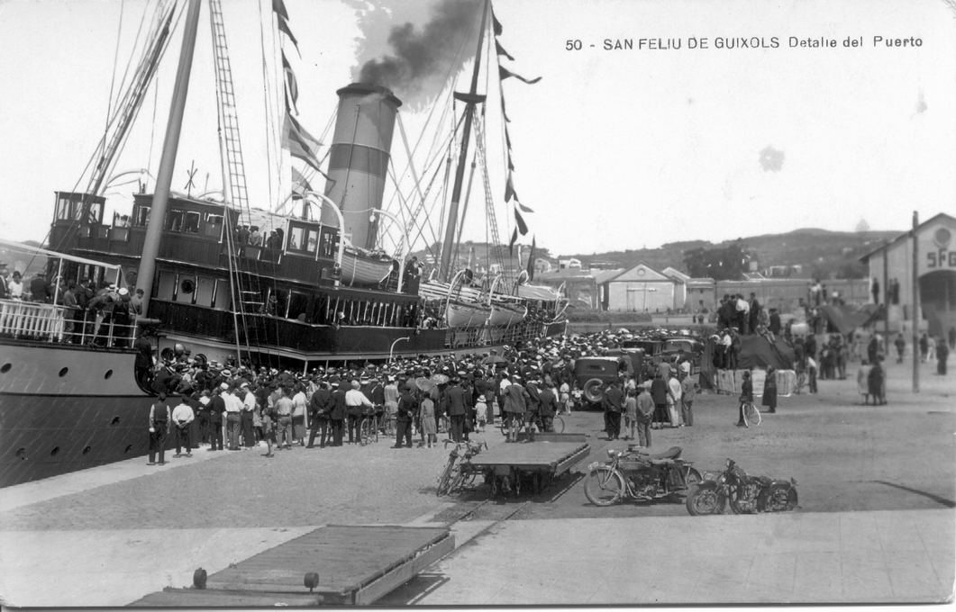 Cartolina antica del porto di Sant Feliu (Archivio Municipale di Sant Feliu dei Guíxols)